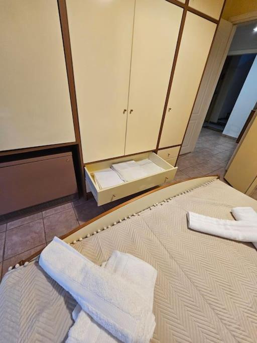 Kt Apartment Dráma エクステリア 写真